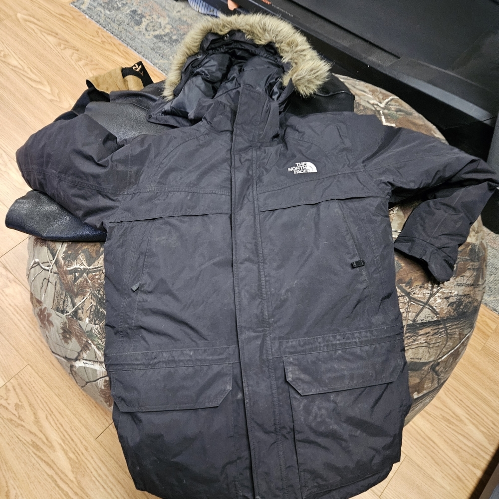 NorthFace Boys Xtra large Premium Artic coat